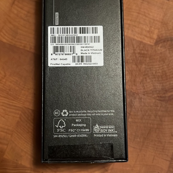 NWT Galaxy Watch5 Pro - Picture 3 of 4